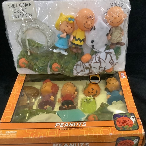 Vintage, 2003 Peanuts, Great Pumpkin Figures - Picture 1 of 6